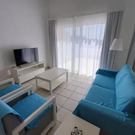 Paradise Gardens - Superb Large 3 Bed 2 Bath