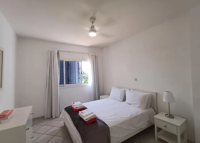 アパート Paradise Gardens - Superb Large 3 Bed 2 Bath パ フォス